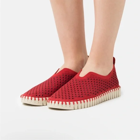 Ilse Jacobsen - Women's Tulip 139 Red Sneakers - Picture 4 of 9